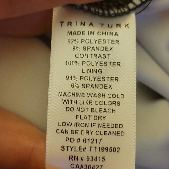 NEW! TRINA TURK Halter Neckline Floral Dress 8. - Picture 6 of 6
